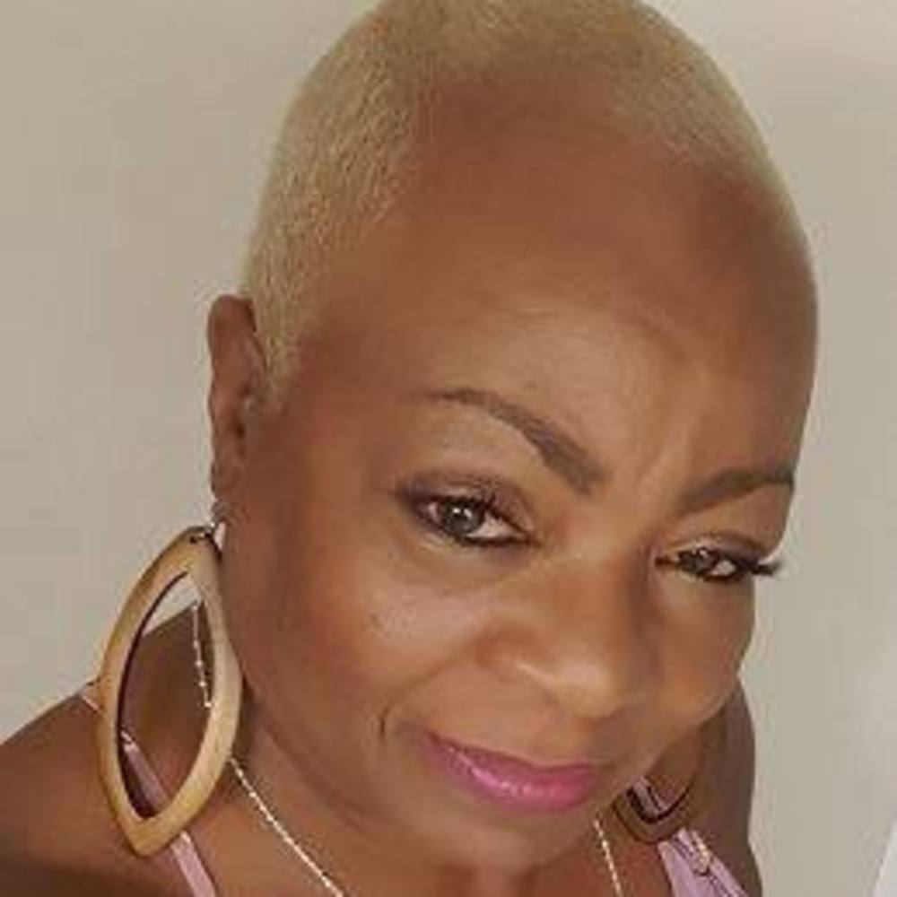 Meet your Posher, Sheila